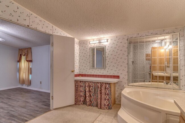 Building Photo - 1559 US-90