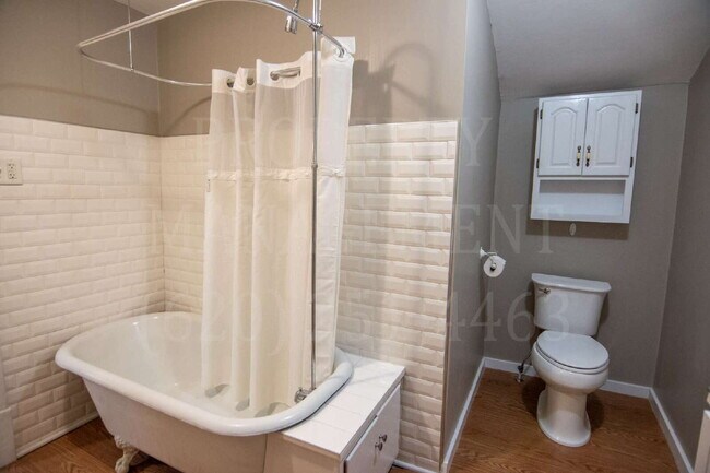 Building Photo - 4-Bedroom 2-Bathroom + Bonus Room