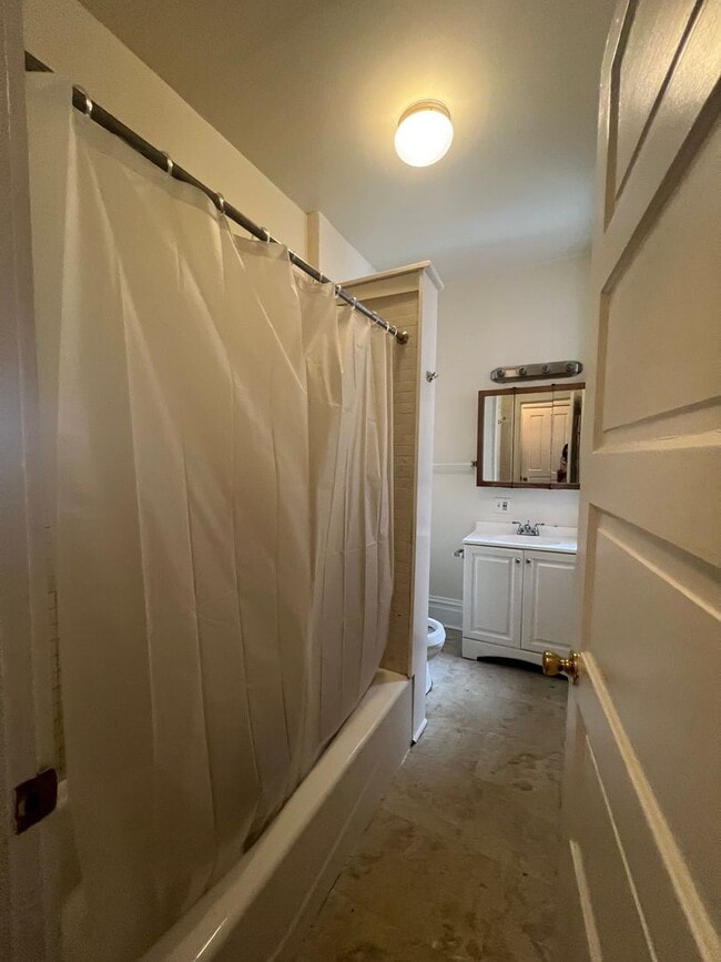 Building Photo - 1400 N 2nd St