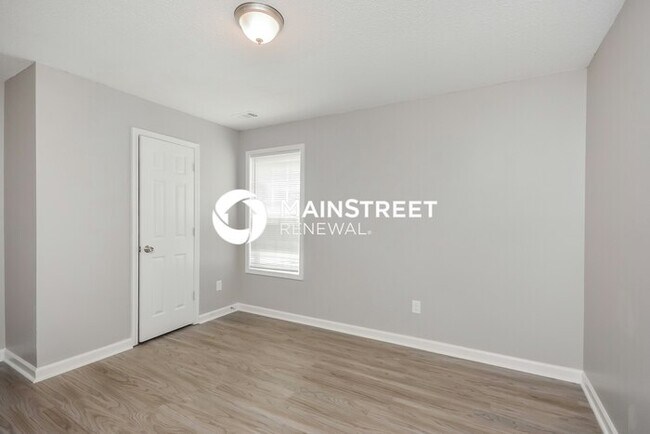 Building Photo - 3 Bedroom Pet-Friendly Home in Lithonia, GA with Main Street Renewal