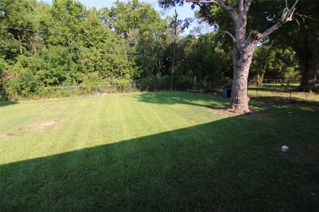 Building Photo - 10601 Murr Way