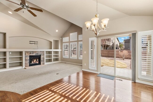 Building Photo - 3003 Looking Glass Way