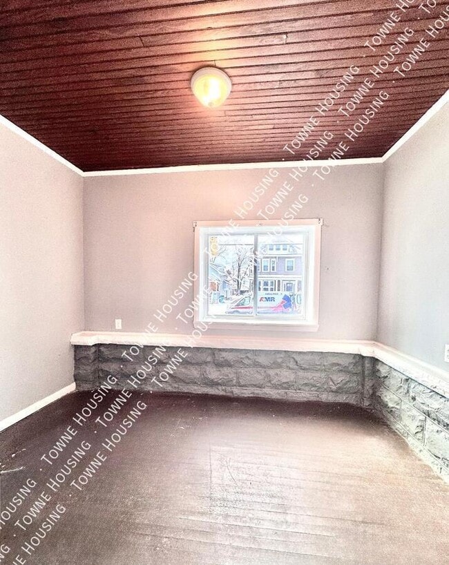 Building Photo - 111 Southside Pkwy