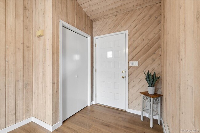 Building Photo - 3 Harbor Rd