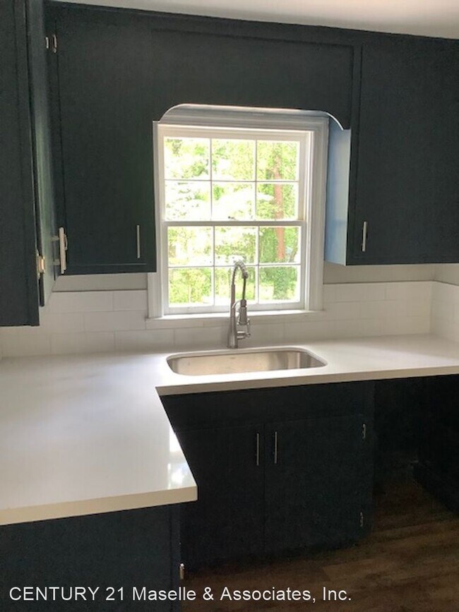 Building Photo - 4 br, 2 bath House - 618 Launcelot