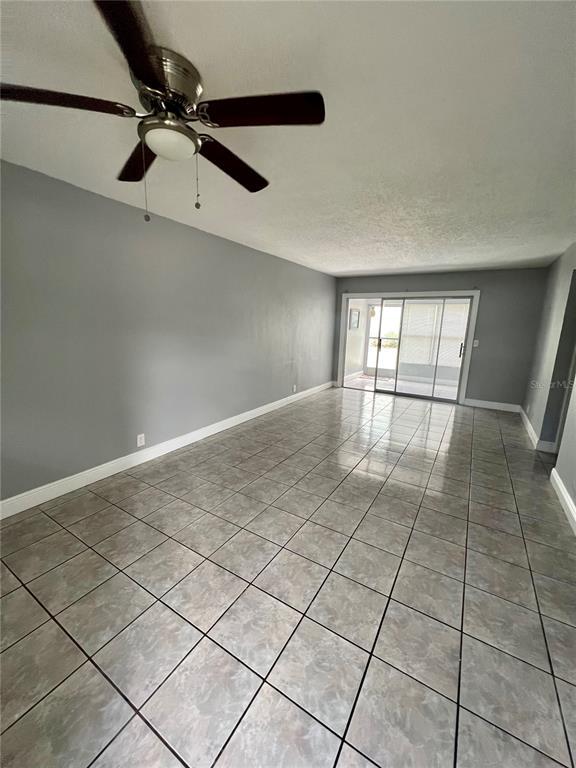 Building Photo - 1433 S Belcher Rd