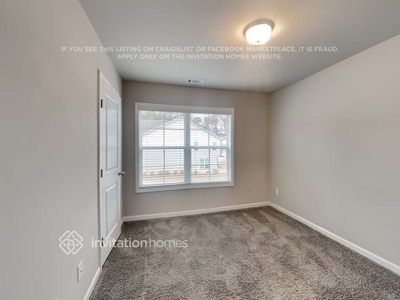 Building Photo - 901 Alder Grv Trce