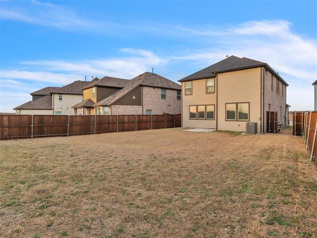 Building Photo - 2214 Spring Side Dr