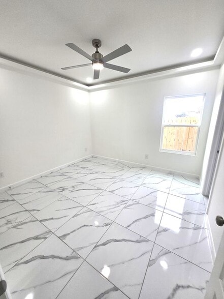 Building Photo - 3201 Magdalena St