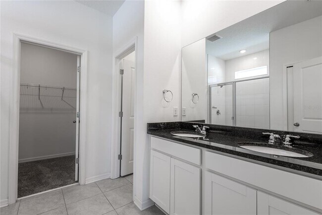 Building Photo - 11851 Brighton Knoll Loop