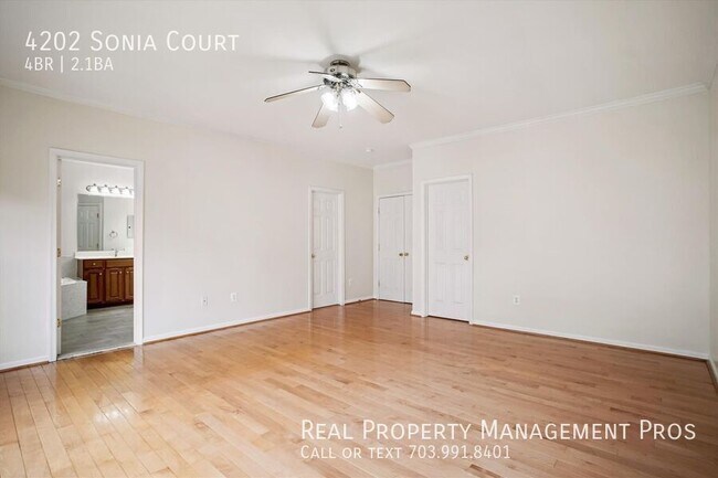 Building Photo - 4202 Sonia Ct