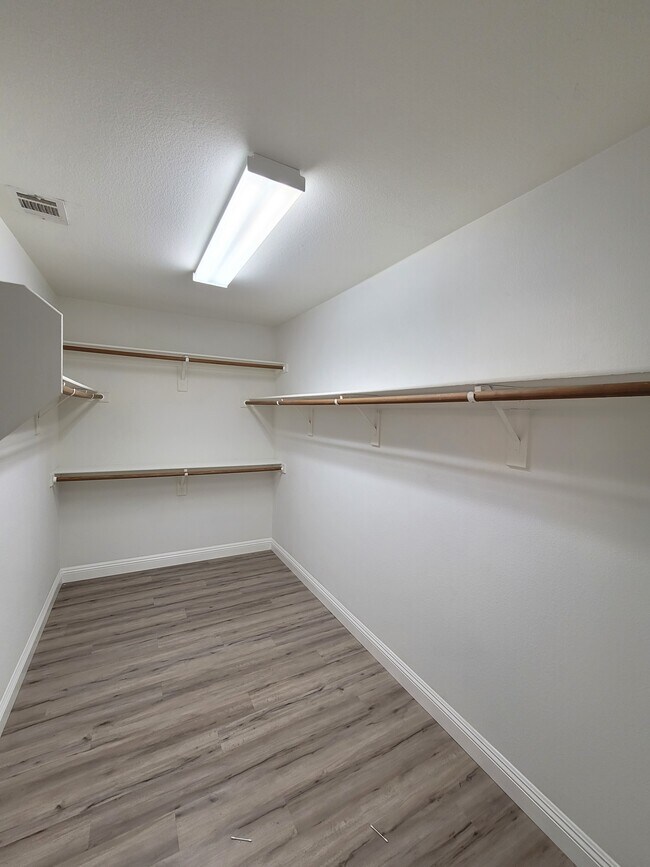 Building Photo - 3081 Oceantide Ct