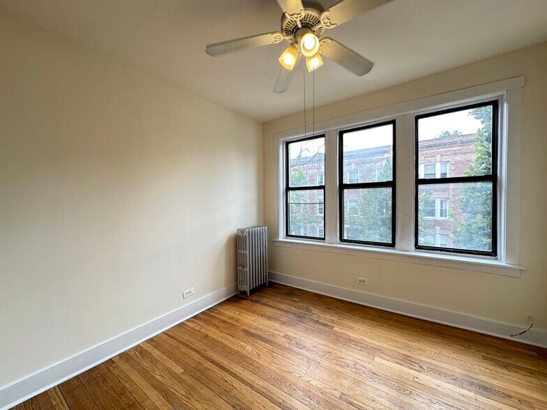Building Photo - 1532 N Kedzie Ave