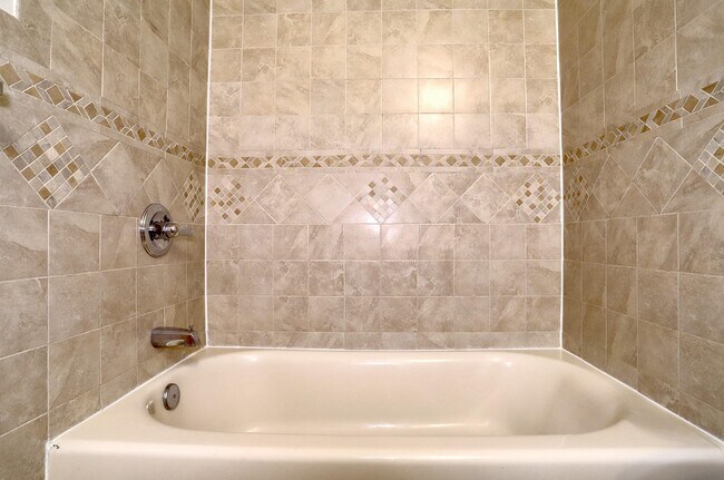 Building Photo - 24 Emerson Ave