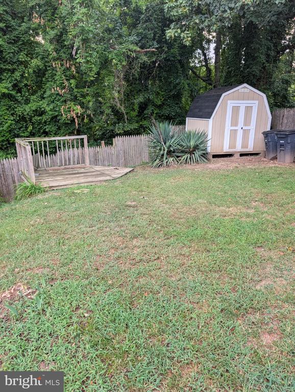 Building Photo - 2323 Gaylord Dr