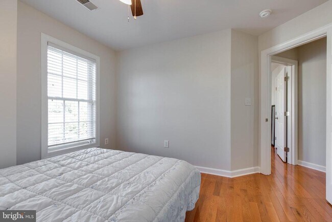 Building Photo - 1506 Penzance Way