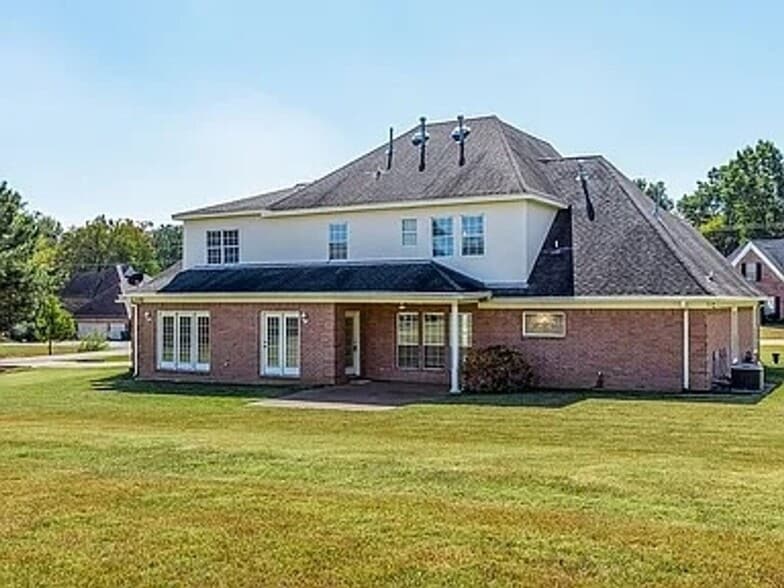 Building Photo - 4400 Chalice Dr