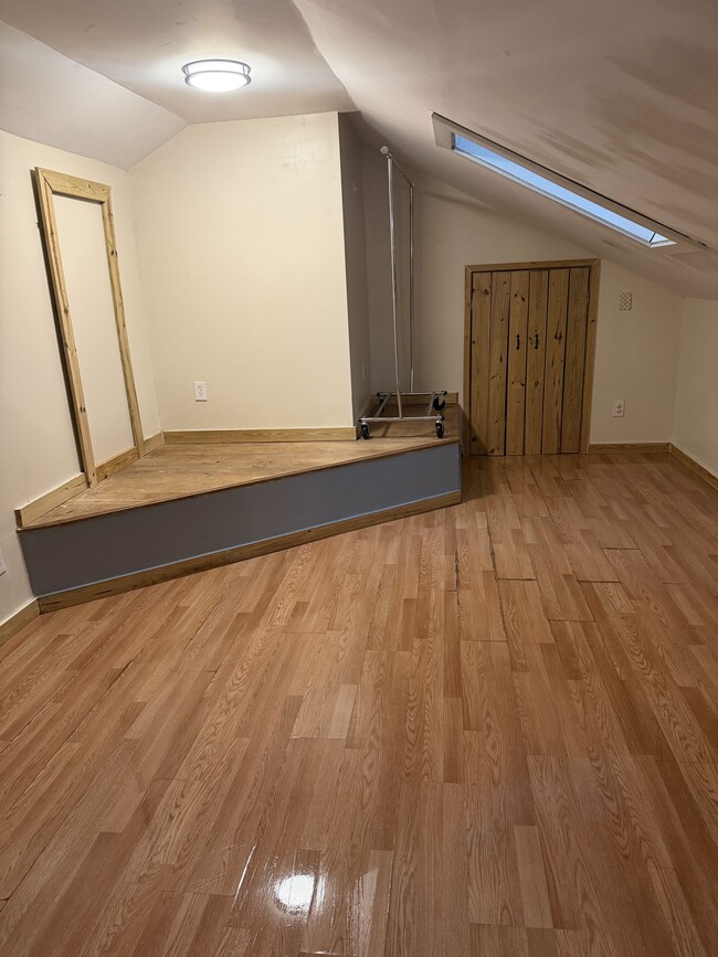 Building Photo - 2328 Union St