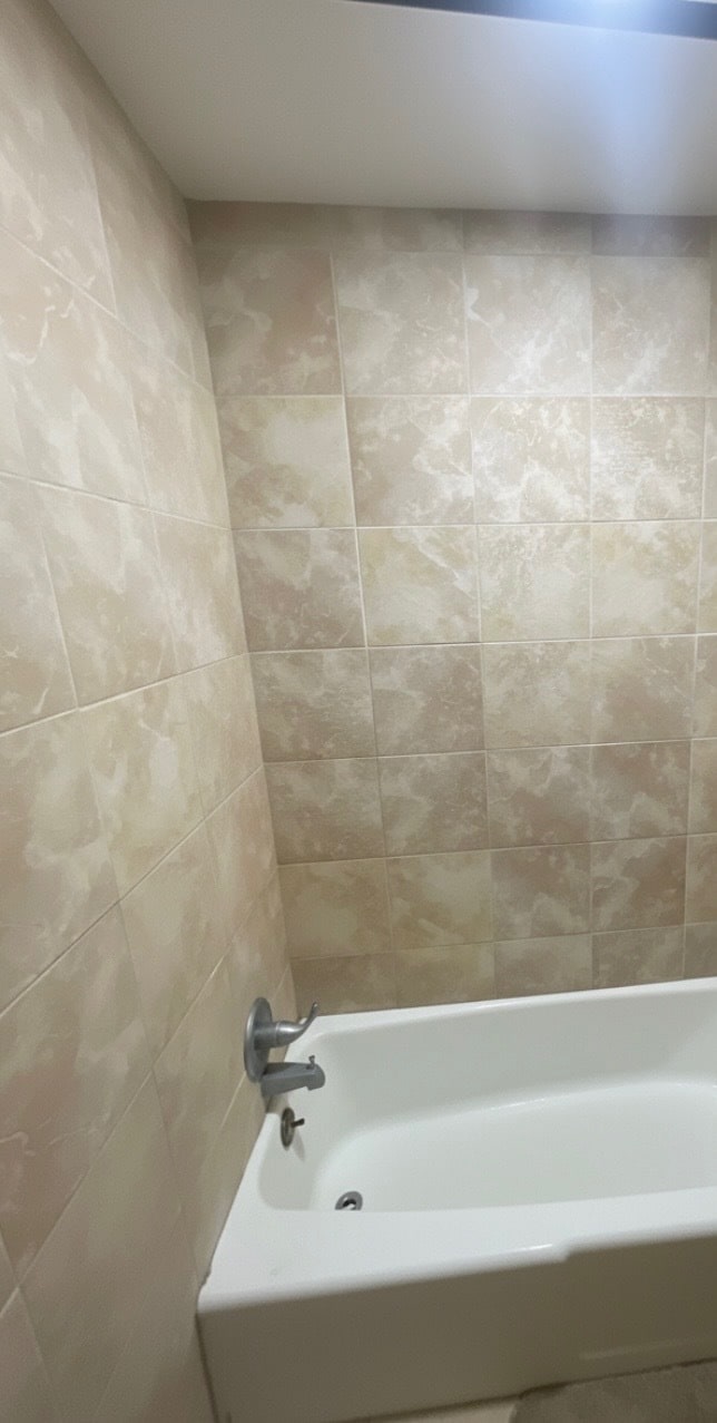 Building Photo - 1527 Blake Ave