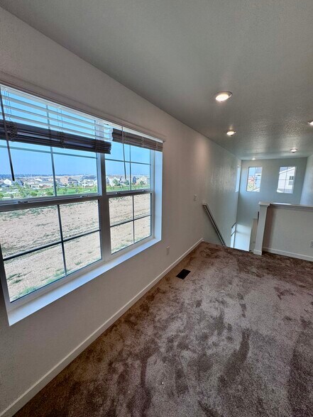 Building Photo - 8969 Spikerush Ct