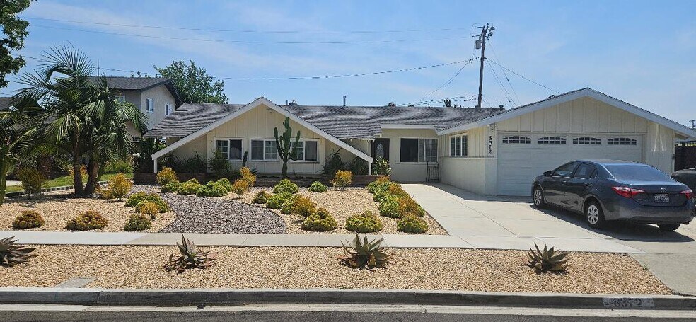 Building Photo - 8372 Cerulean Dr