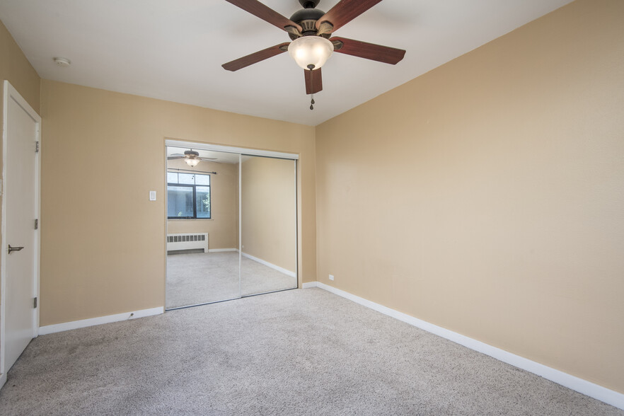 Master Bedroom - 636 N Washington St