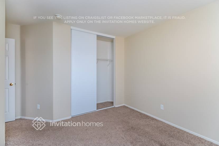 Building Photo - 6050 W Pueblo Ave