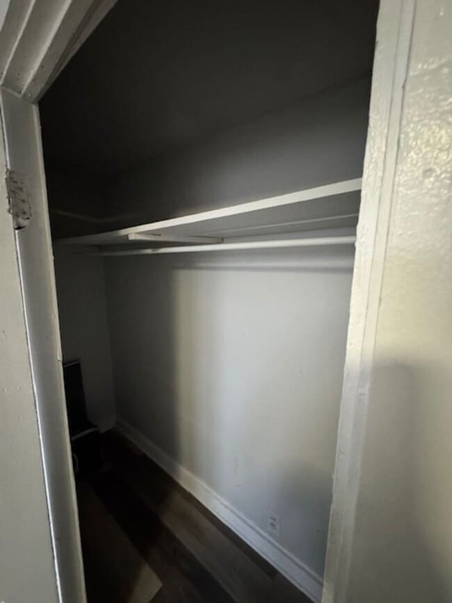 Building Photo - 207 W Grant St