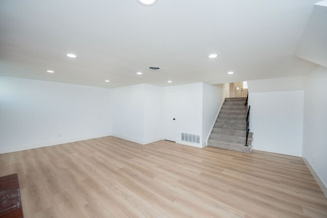 Building Photo - Now Available for Lease Beautiful 4 Bedroom Home with Basement