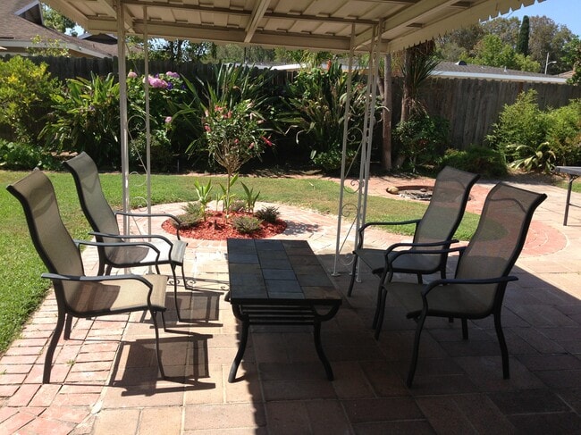 Building Photo - 841 Cortez St