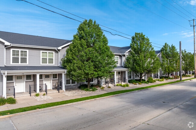 Primary Photo - Trinity Artist Square