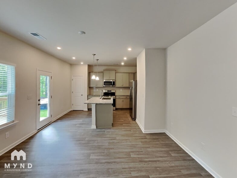 Building Photo - 7130 Amberhouse Dr