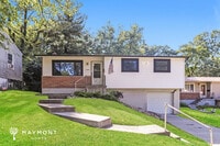 Building Photo - 3667 Lakewood Dr