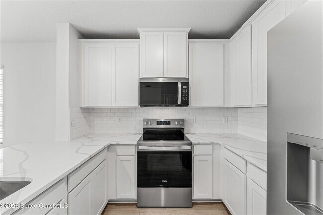 Building Photo - 9732 Venetian Sq