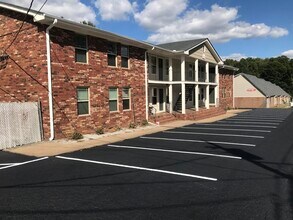 Building Photo - Winder Villas Apartments