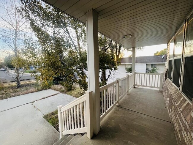 Building Photo - 377 Sego Lily Dr