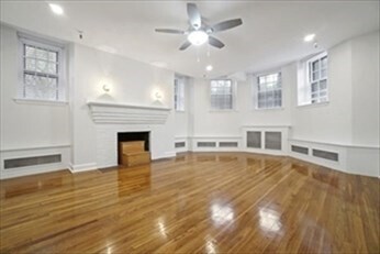 Building Photo - 255 Beacon St