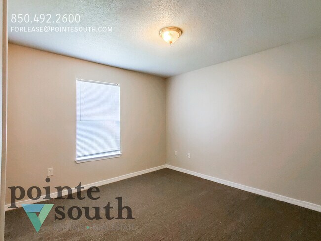 Building Photo - 615 Batten Blvd