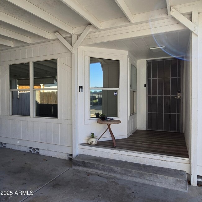 Building Photo - 11275 N 99th Ave