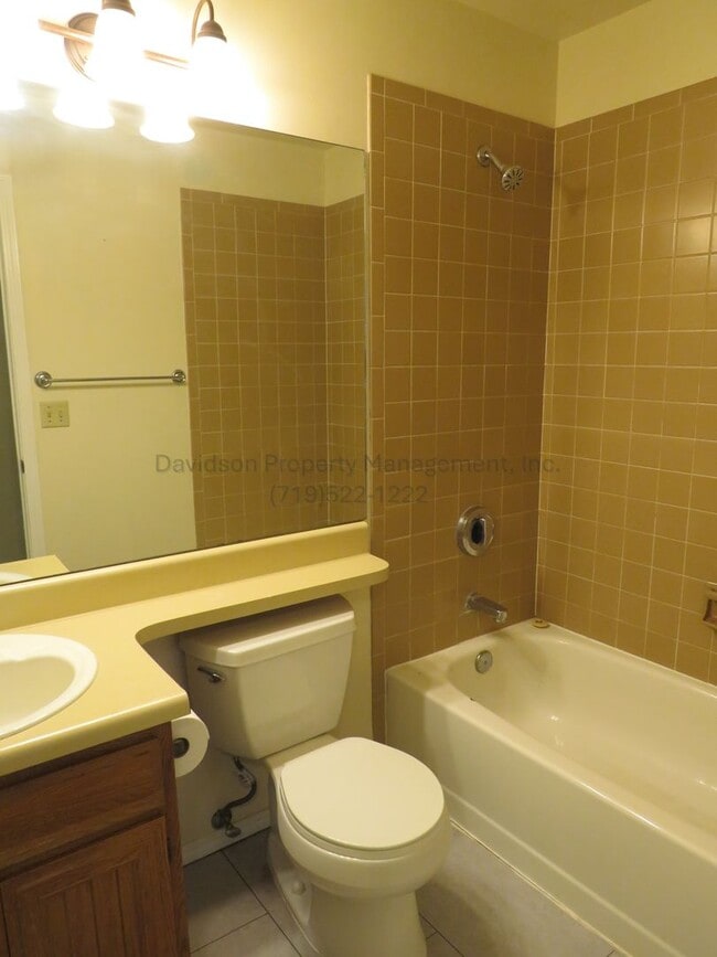 Building Photo - 1469 Canoe Creek Dr N