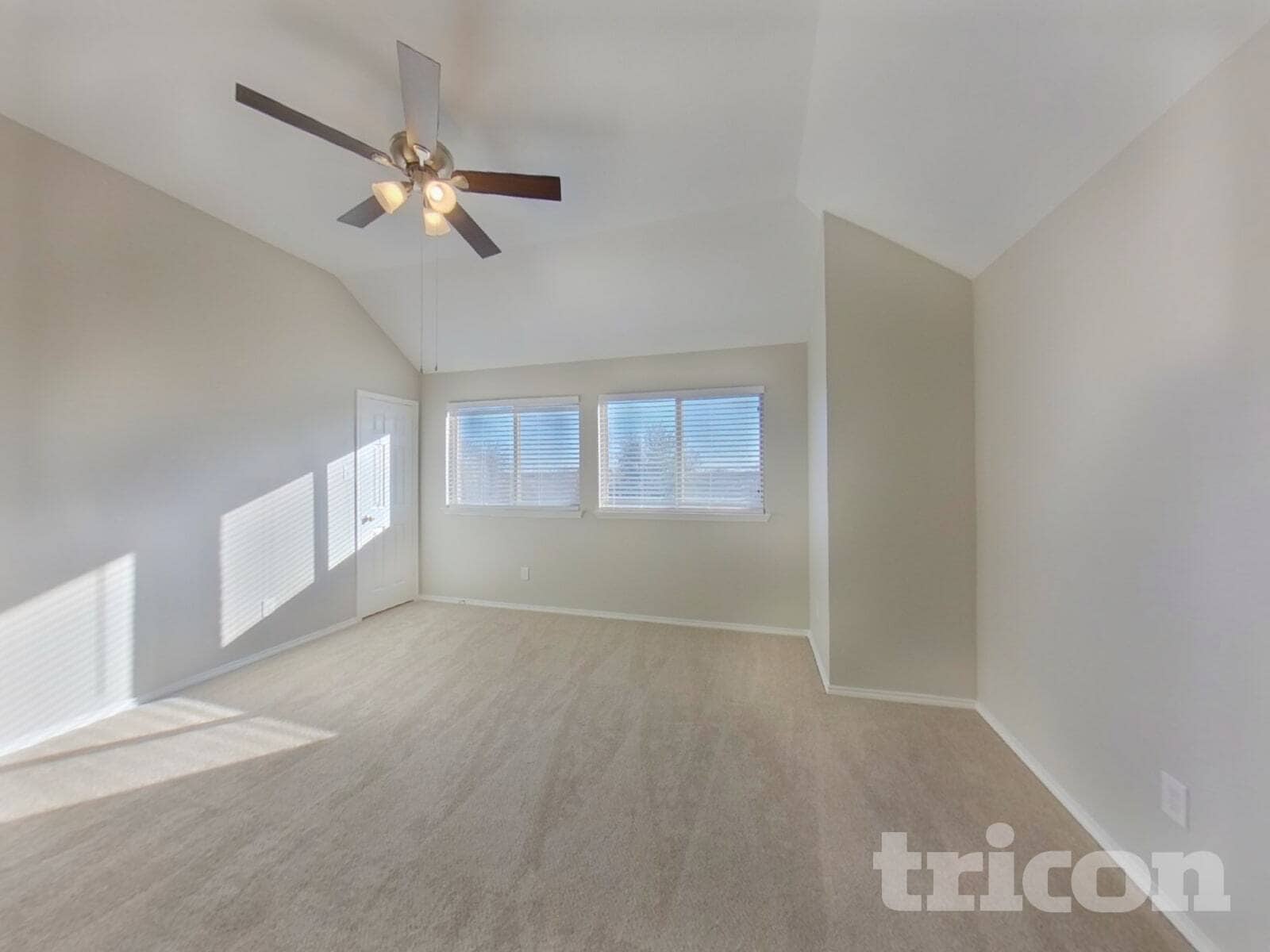 Building Photo - 10309 Bradshaw Dr