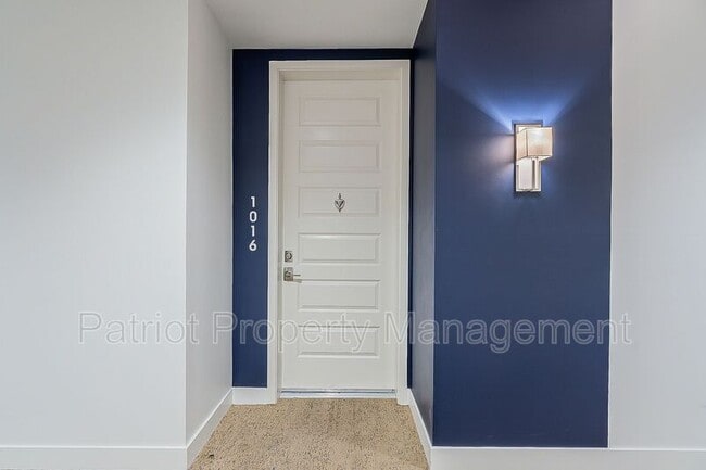 Building Photo - 7300 E Earll Dr