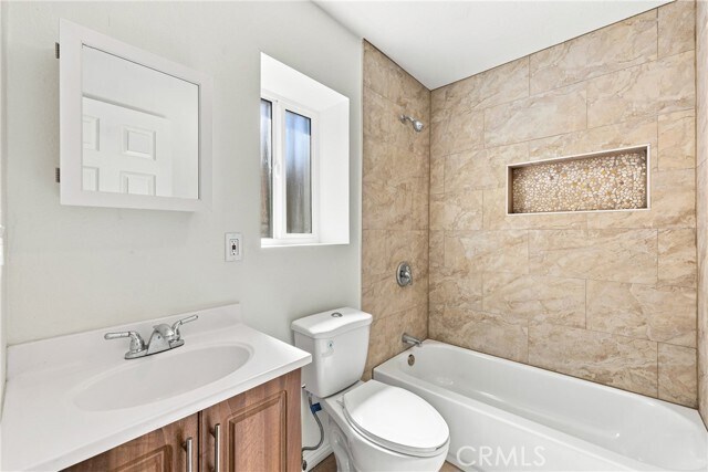 Building Photo - 10646 S Wilton Pl