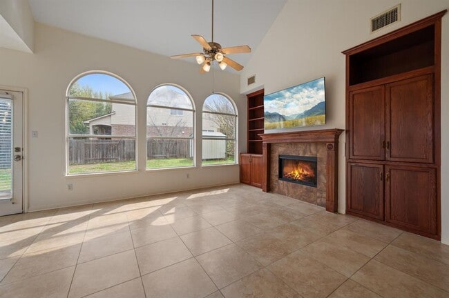 Building Photo - 1607 Belvedere Pl