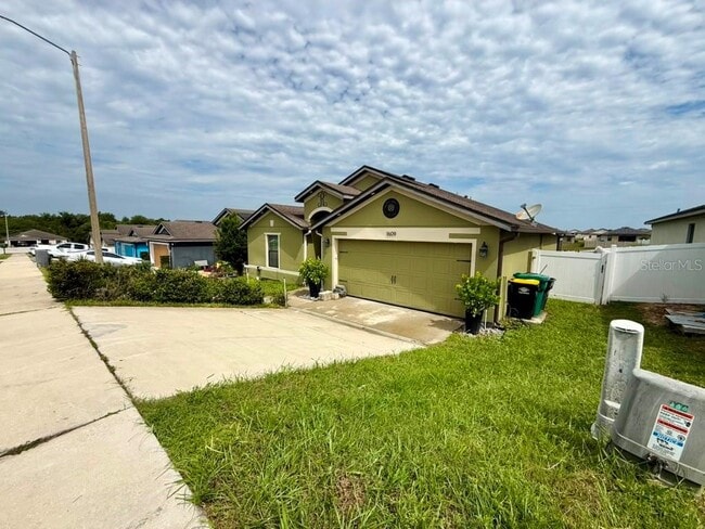 Building Photo - 1609 Steely Dr