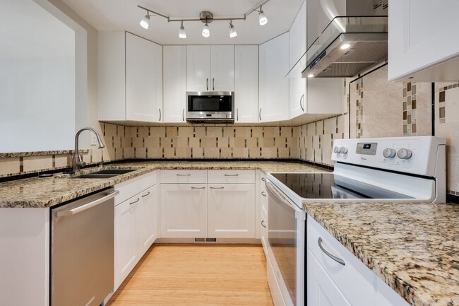 Building Photo - 4152 Providence Point Dr SE