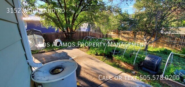 Building Photo - 3152 Woodland Rd