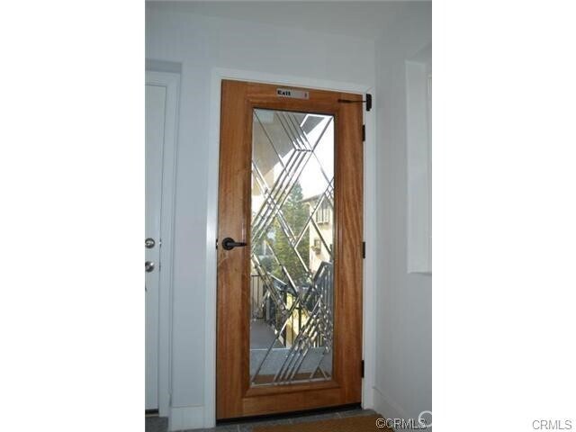 Building Photo - 408 Avenida Santa Barbara