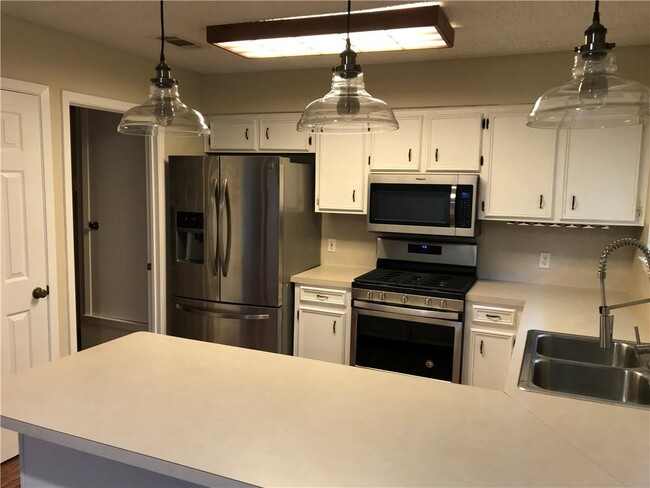 Building Photo - 3702 Powder Horn Dr