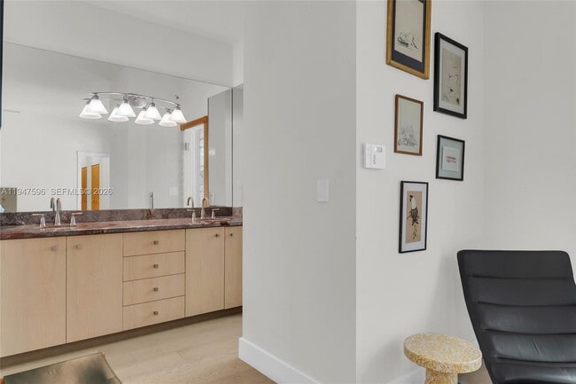 Building Photo - 5794 SW 76th Terrace